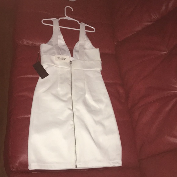 Dress - Picture 3 of 3